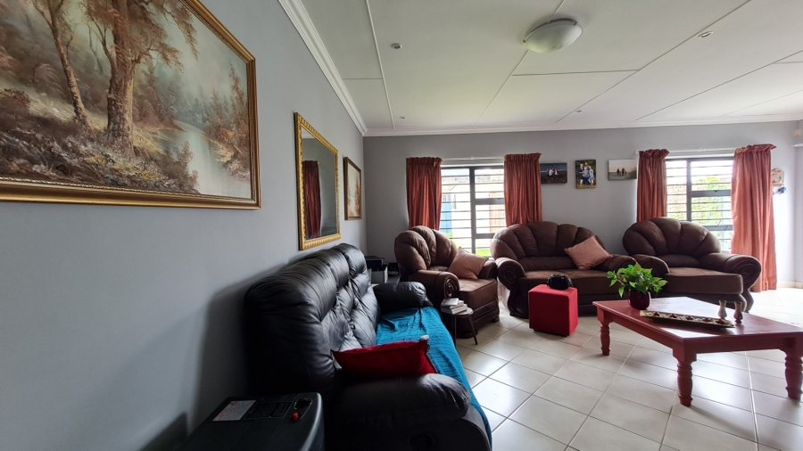 6 Bedroom Property for Sale in Dana Bay Western Cape